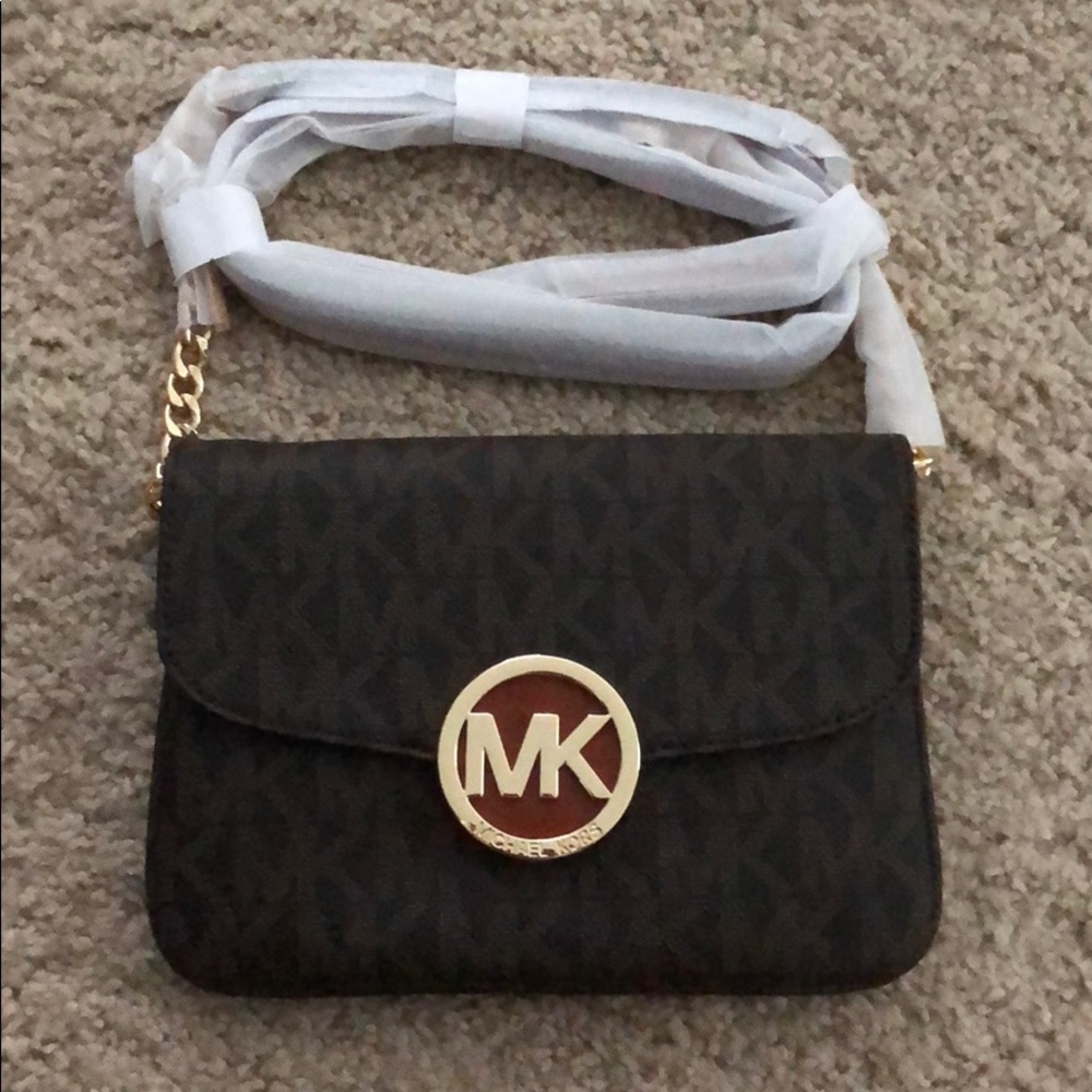 BRAND NEW Michael Kors crossbody purse